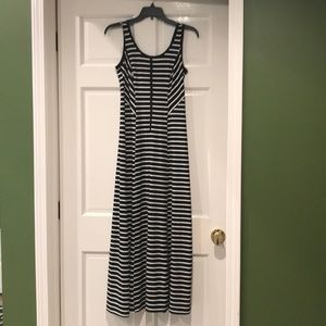 Signature by Robbie Bee Dresses - Signature by Robbie Bee Petite Maxi Dress NWOT Signature by Robbie Bee Dresses - Signature by Robbie Bee Petite Maxi Dress NWOT